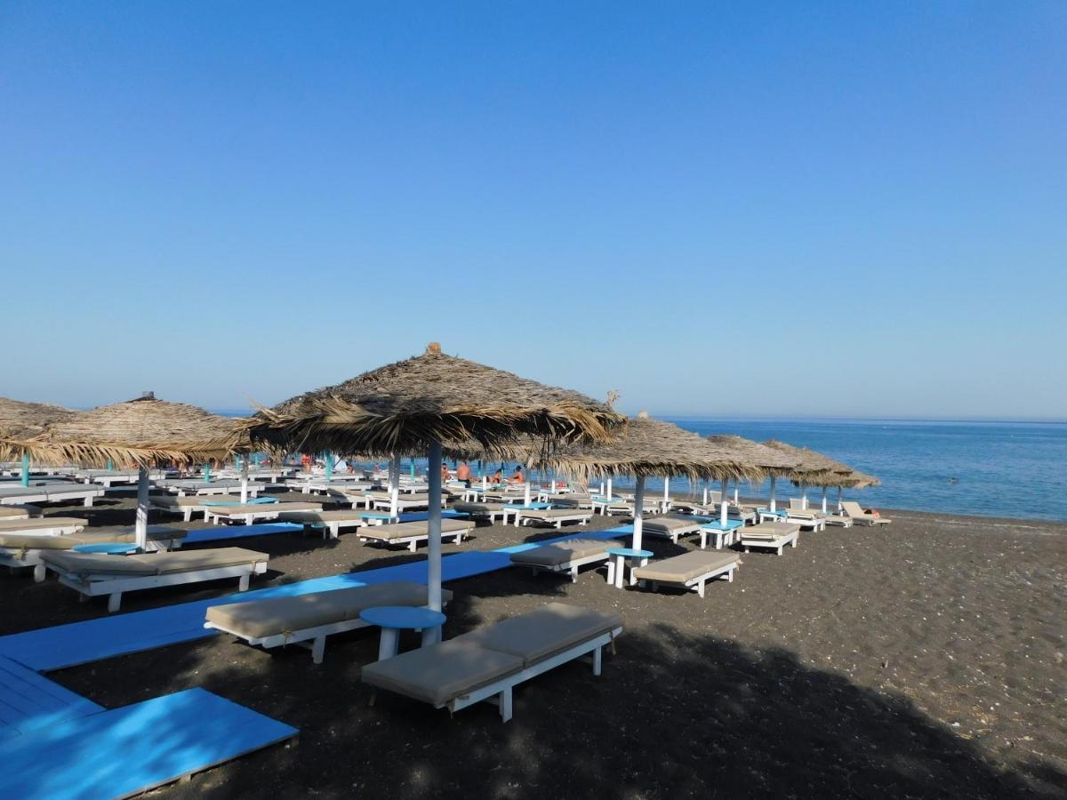 Happy Fish Rooms- Beachfront Perissa (Santorini) Exterior foto